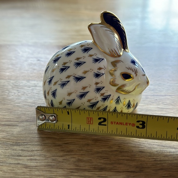 Royal Crown Derby bone china bunny - Picture 6 of 6